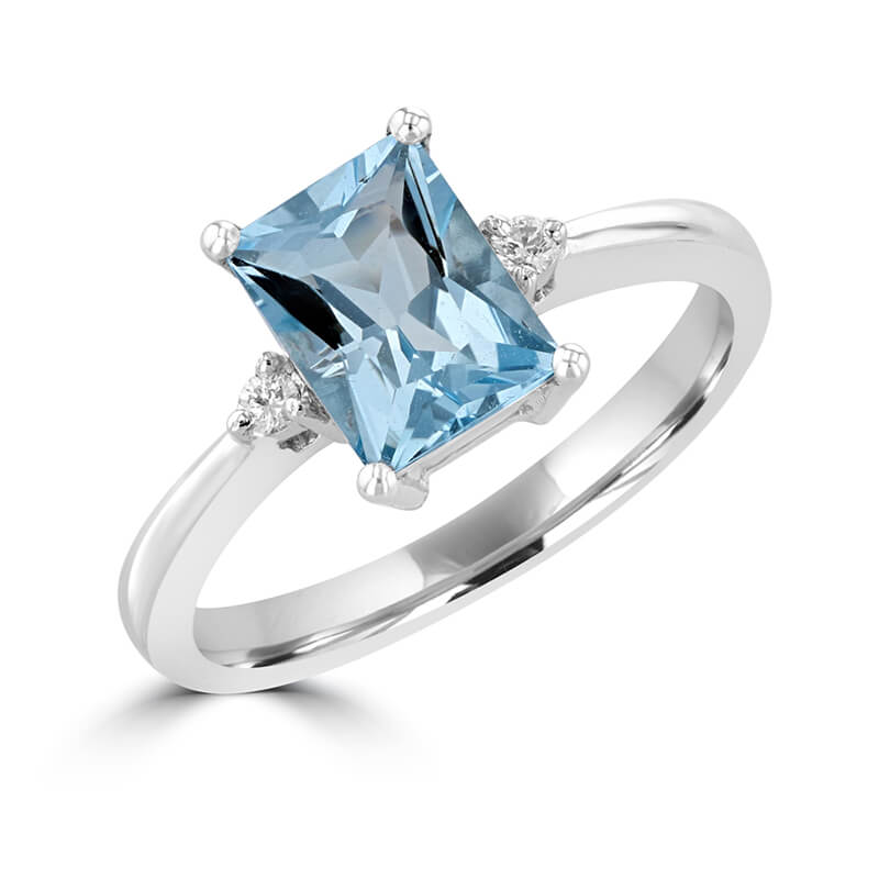 JCX391547: 6X8 FANCY BAGUETTE AQUAMARINE AND ONE DIAMOND EACH SIDE RING