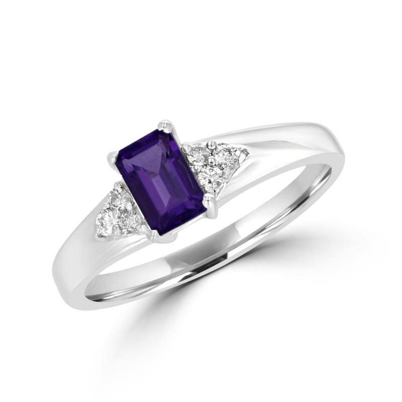 4X6 BAGUETTE AMETHYST AND THREE ROUND DIAMONDS ON EACH SIDE RING
